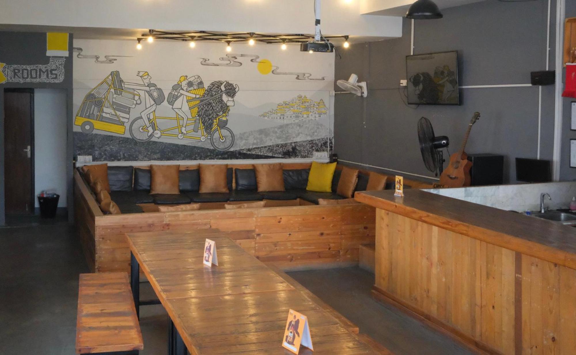 Yakety Yak Hostel Катманду Екстер'єр фото