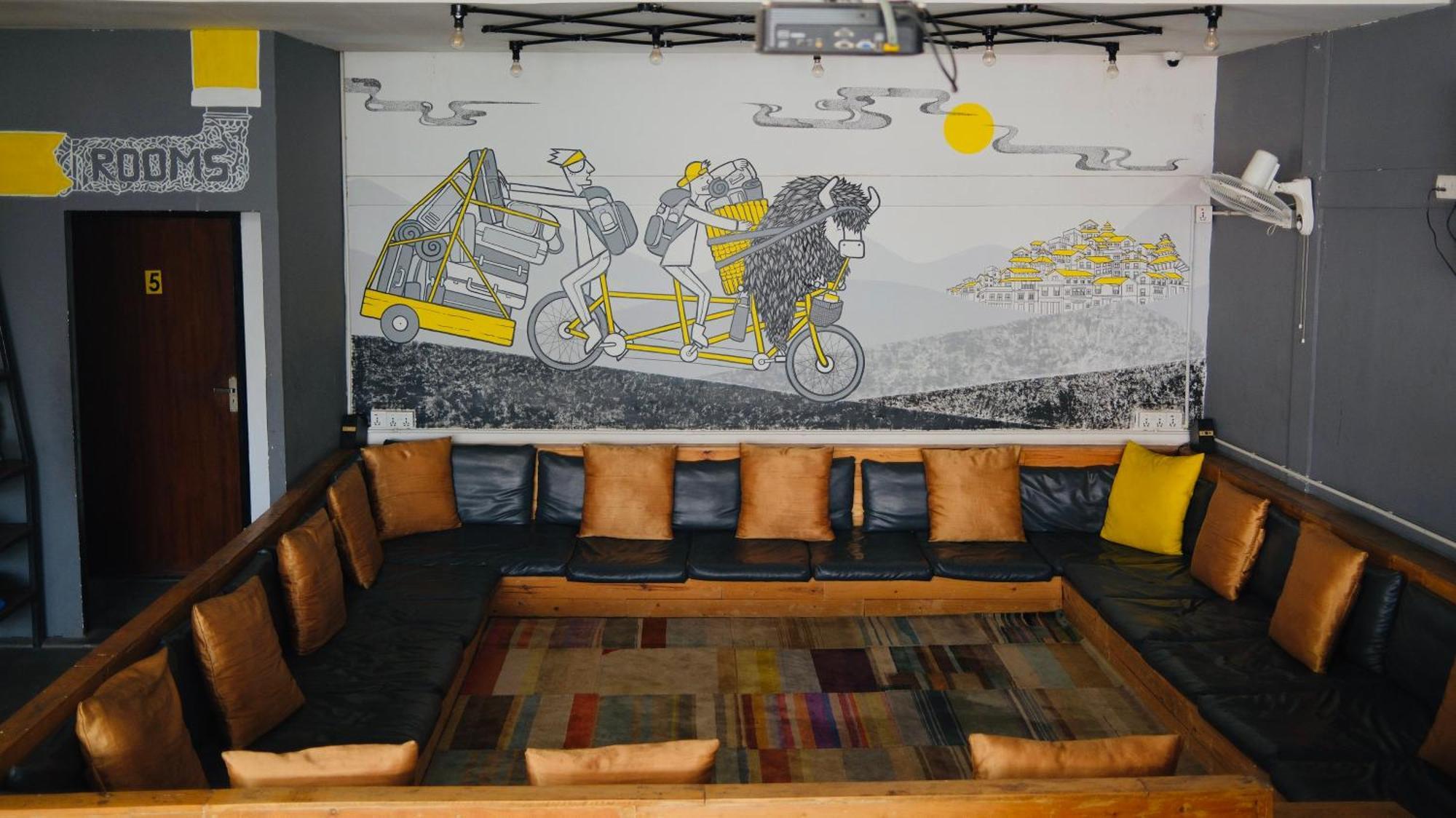Yakety Yak Hostel Катманду Екстер'єр фото