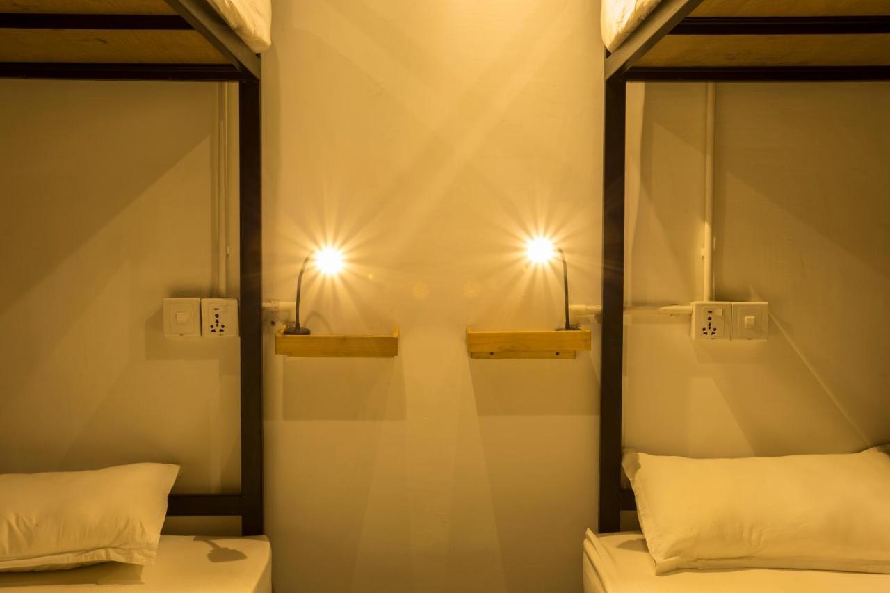Yakety Yak Hostel Катманду Екстер'єр фото