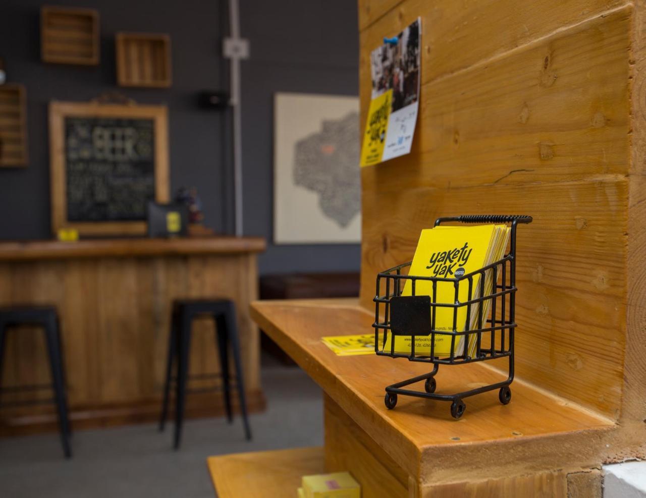 Yakety Yak Hostel Катманду Екстер'єр фото